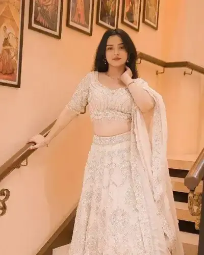 Escort Nagrakata